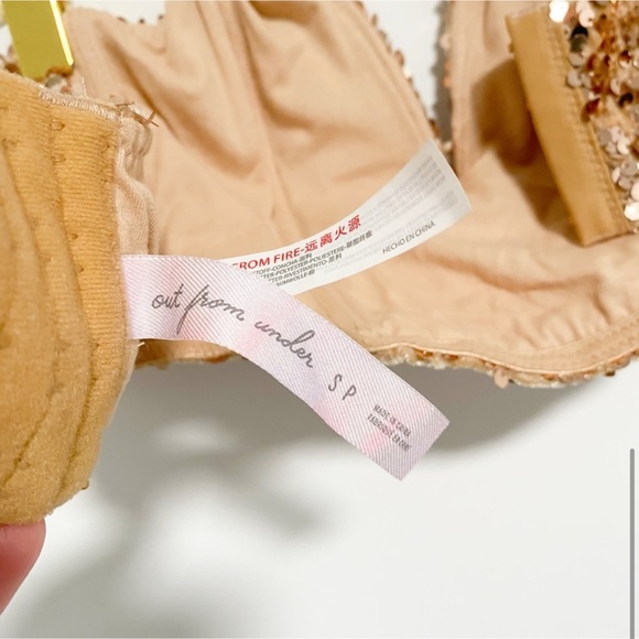 NWT Urban Outfitters Gold Sequin Sleeveless Crop Top - Picture 16 of 16